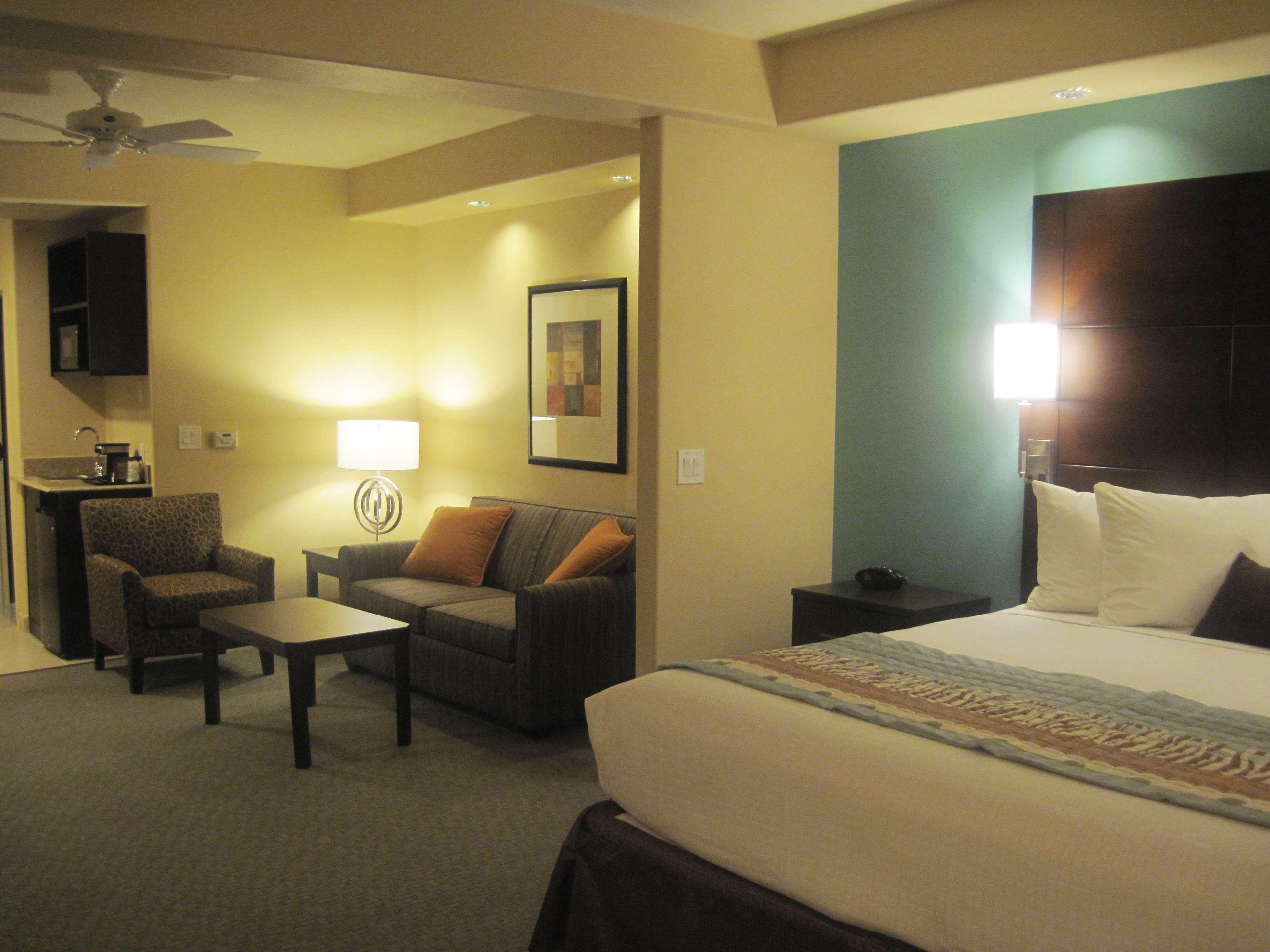 Best Western Plus Midland Suites Chambre photo