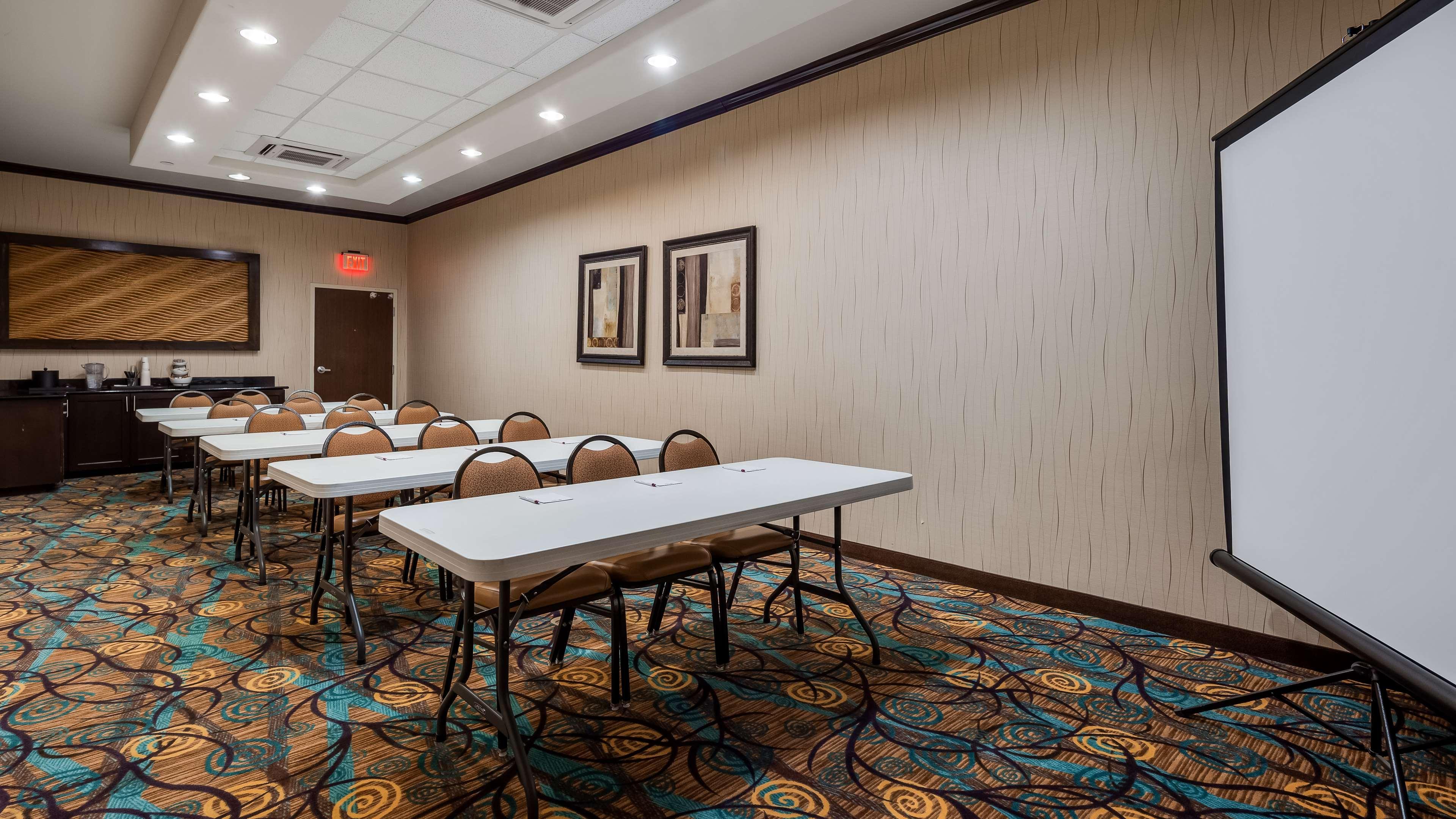 Best Western Plus Midland Suites Extérieur photo