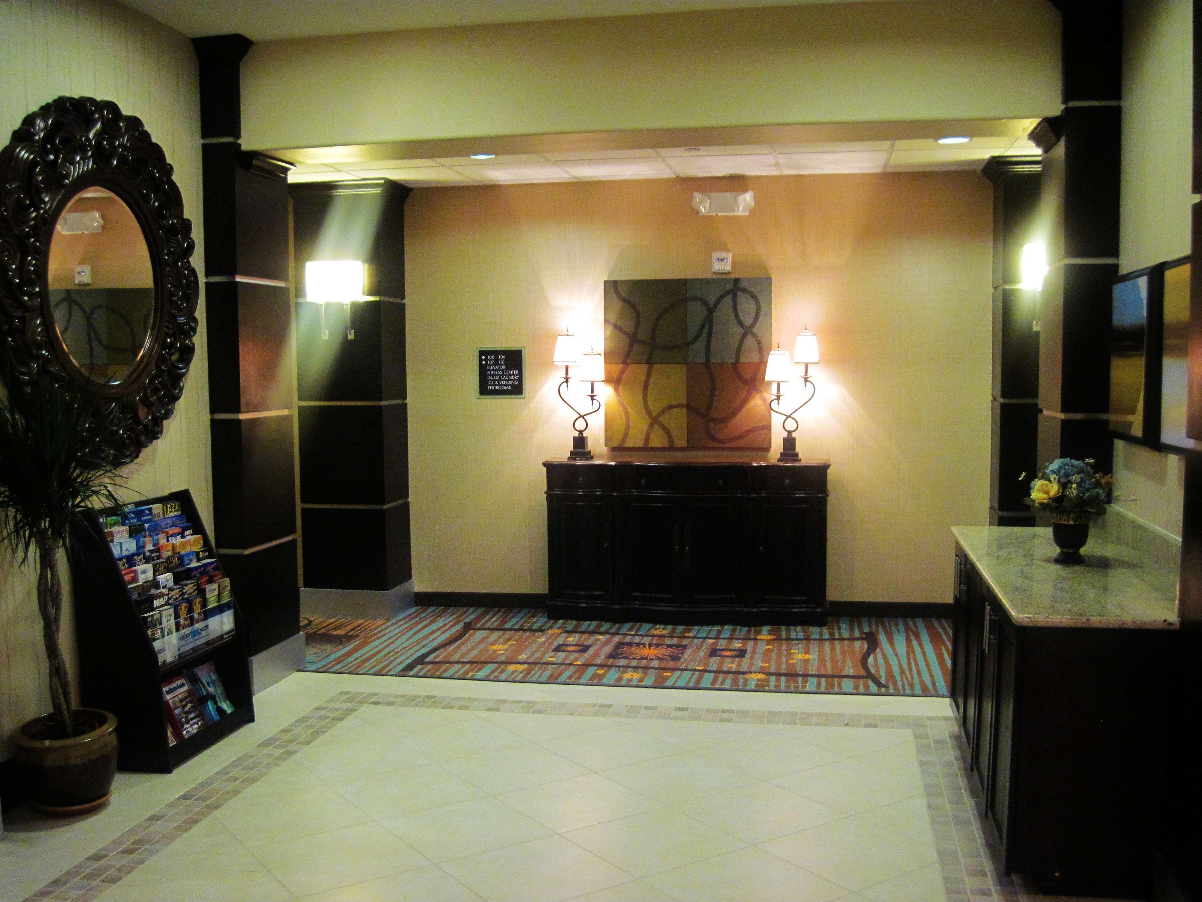 Best Western Plus Midland Suites Intérieur photo