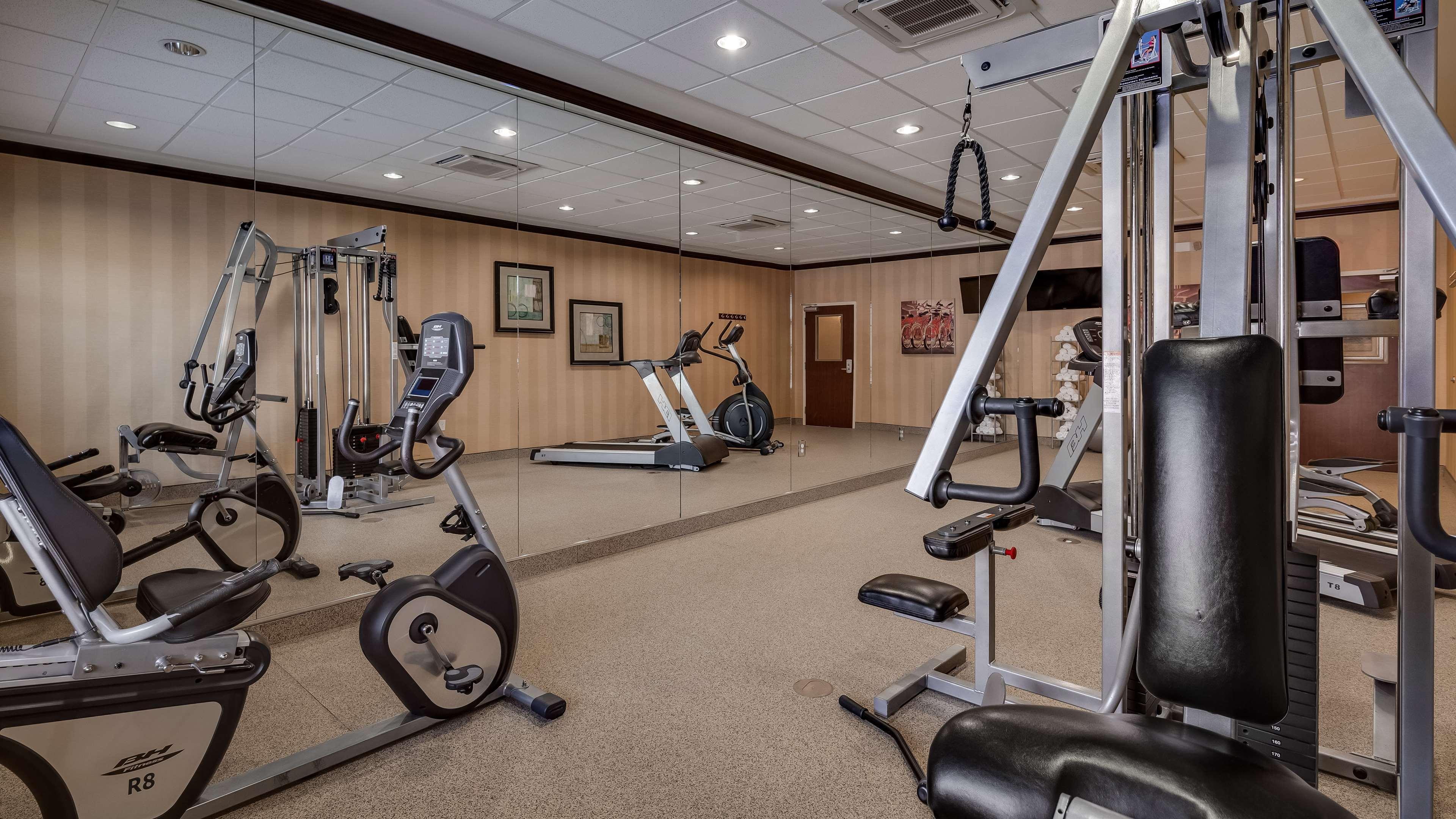Best Western Plus Midland Suites Extérieur photo