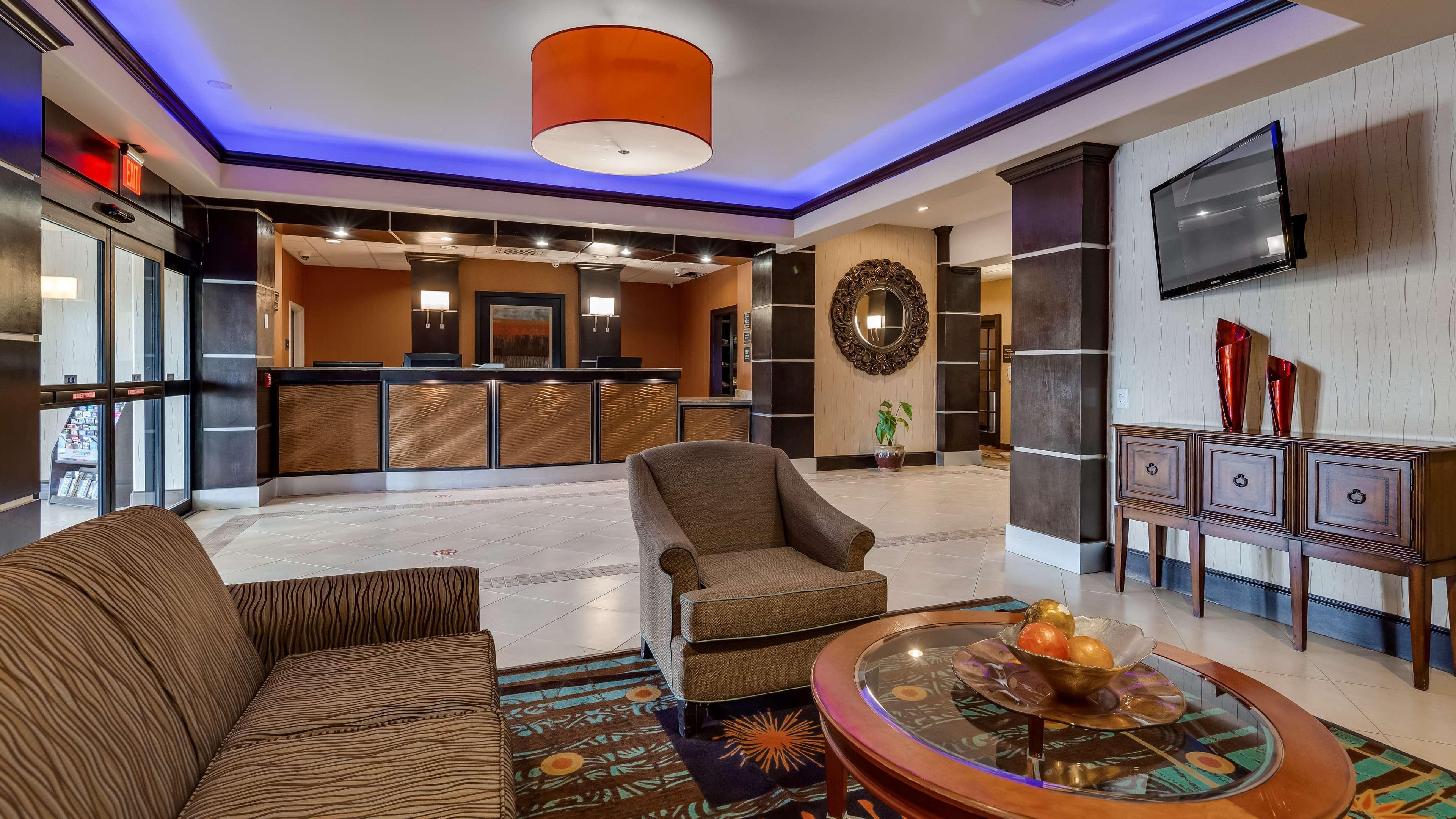 Best Western Plus Midland Suites Extérieur photo